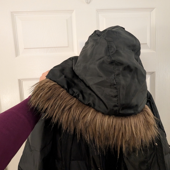 Women's Nine West Black Puffer Coat with Detachable Faux Fur Hood - Picture 4 of 7